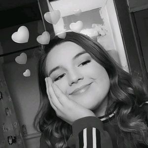 Meet your Posher, Lacey